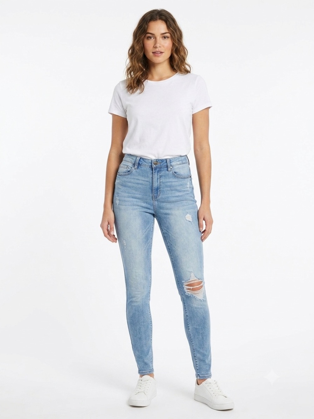 Mudd Women's Light Wash Distressed Skinny Jeans